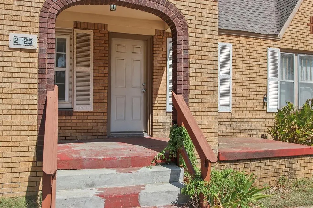 Photo 3 — 2625 NW 13th Street, Oklahoma City, OK 73107