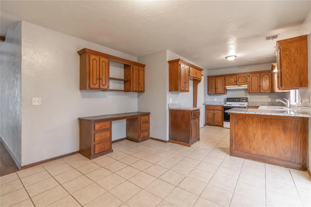 Photo 10 — 1808 Cimarron Trail, Choctaw, OK 73020