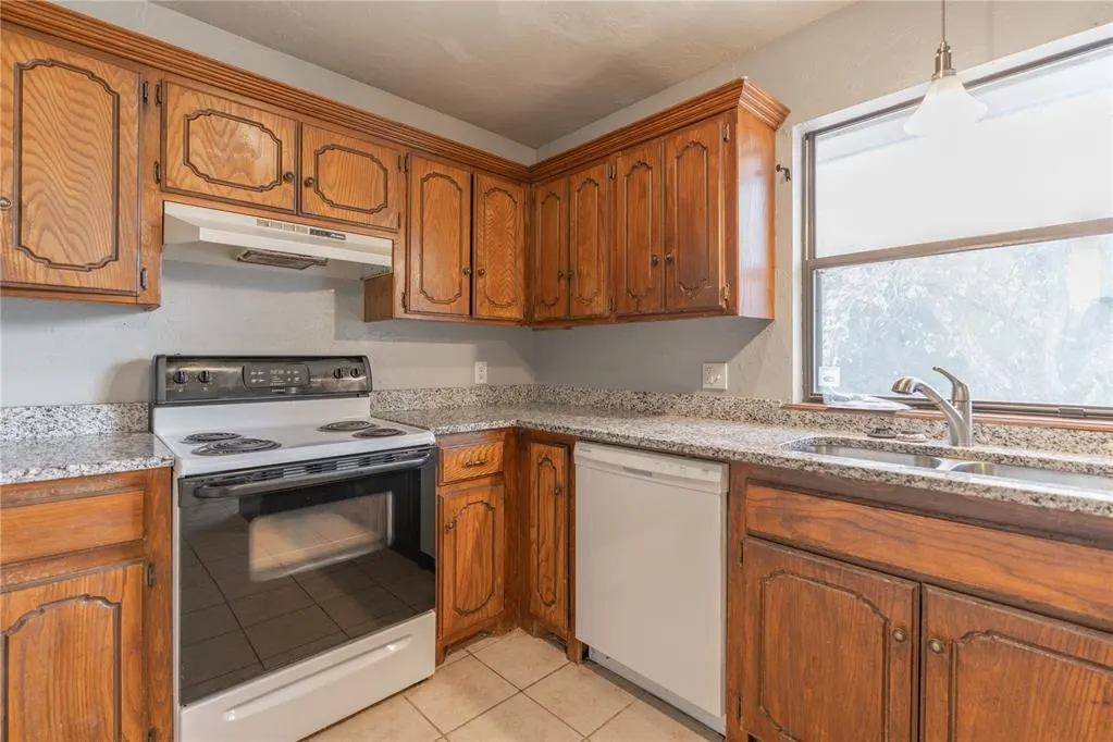 Photo 14 — 1808 Cimarron Trail, Choctaw, OK 73020