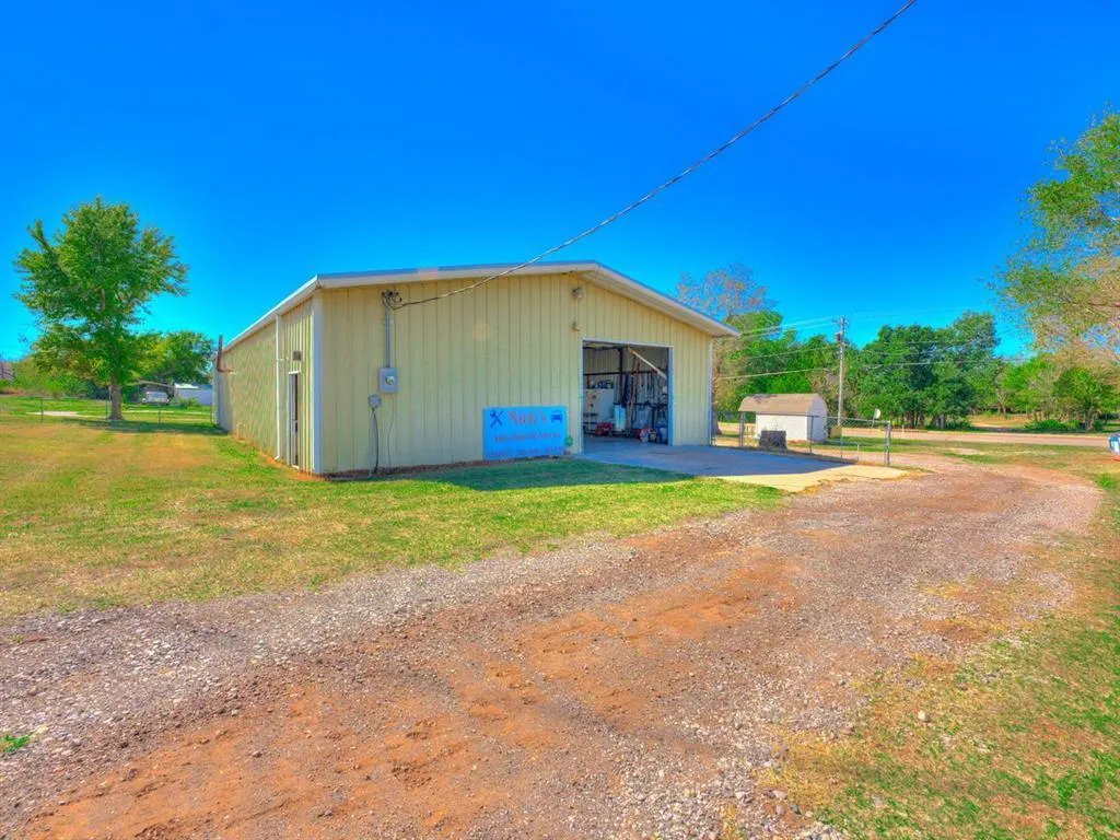 Photo 5 — 3412 S Division Street, Guthrie, OK 73044