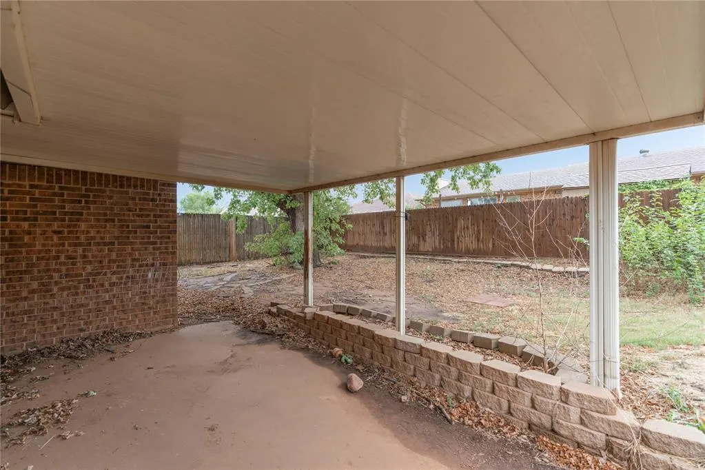 Photo 32 — 10445 Dover Drive, Yukon, OK 73099