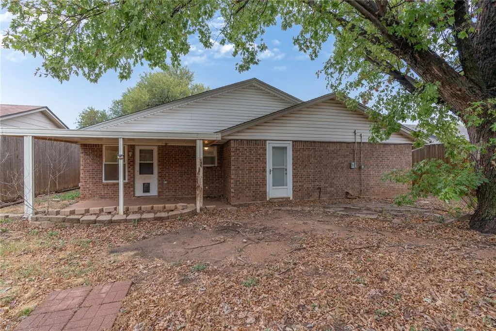 Photo 33 — 10445 Dover Drive, Yukon, OK 73099