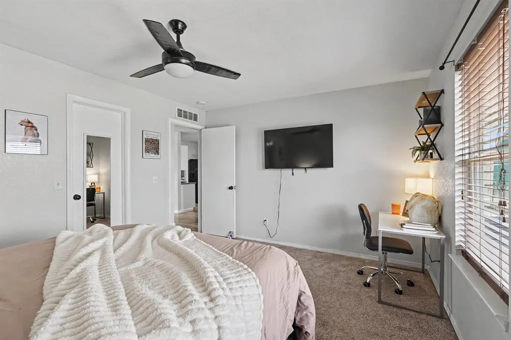 Photo 11 — 916 Danbury Place, Yukon, OK 73099