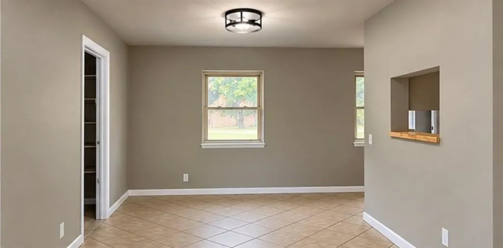 Photo 5 — 1122 E 17th Street, Chandler, OK 74834