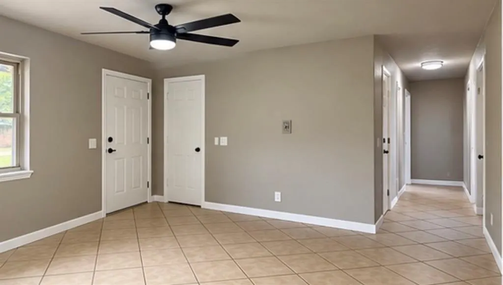Photo 9 — 1122 E 17th Street, Chandler, OK 74834