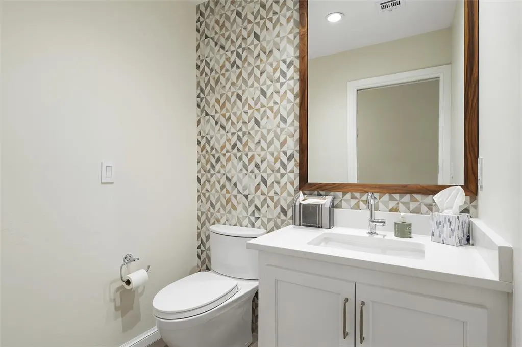 Photo 15 — 1708 Randel Road, Nichols Hills, OK 73116