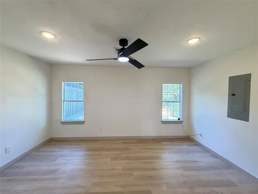 Photo 10 — 737 NW 89th Street, Oklahoma City, OK 73114