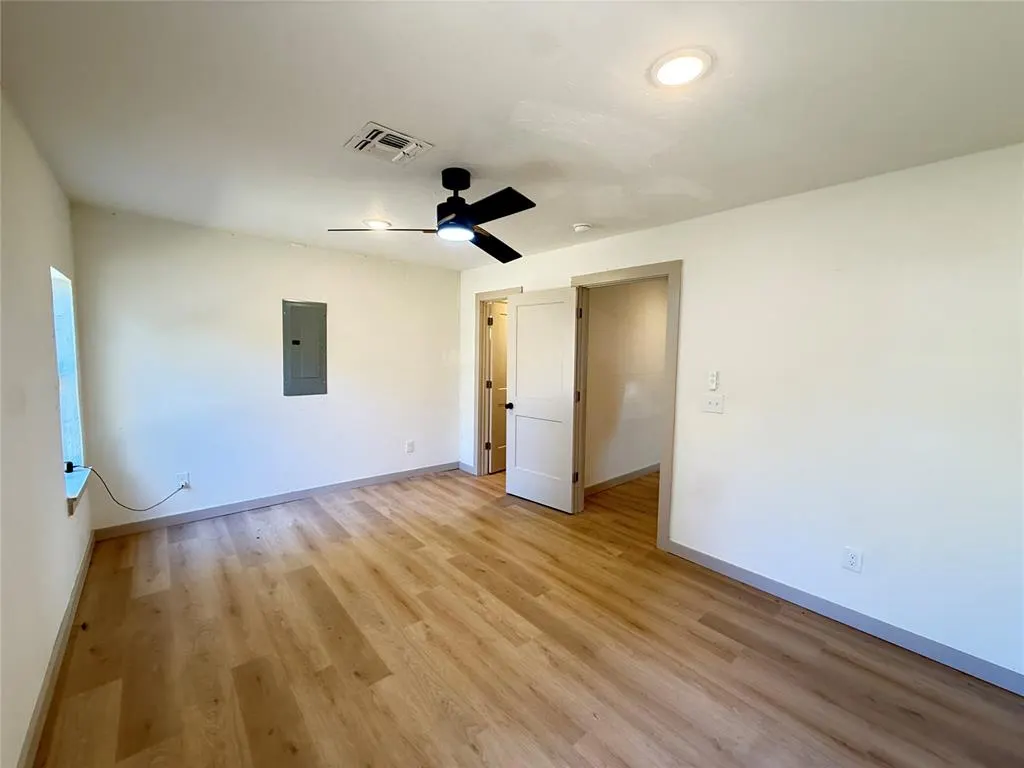 Photo 11 — 737 NW 89th Street, Oklahoma City, OK 73114