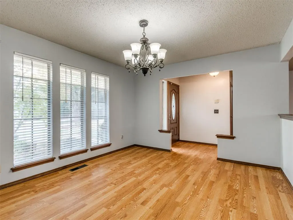 Photo 4 — 104 Redbird Circle, Midwest City, OK 73110