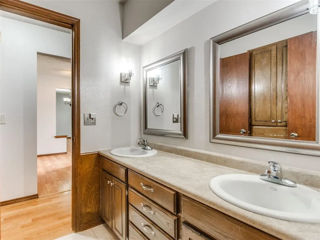 Photo 34 — 104 Redbird Circle, Midwest City, OK 73110