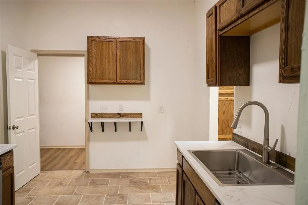 Photo 10 — 728 NW 20th Street, Oklahoma City, OK 73103