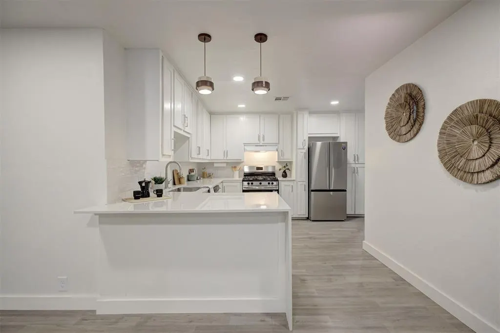 Photo 8 — 708 E Johnson Street, Norman, OK 73071