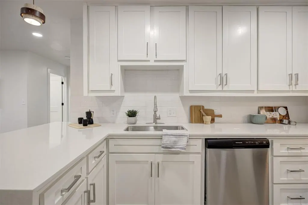 Photo 9 — 708 E Johnson Street, Norman, OK 73071