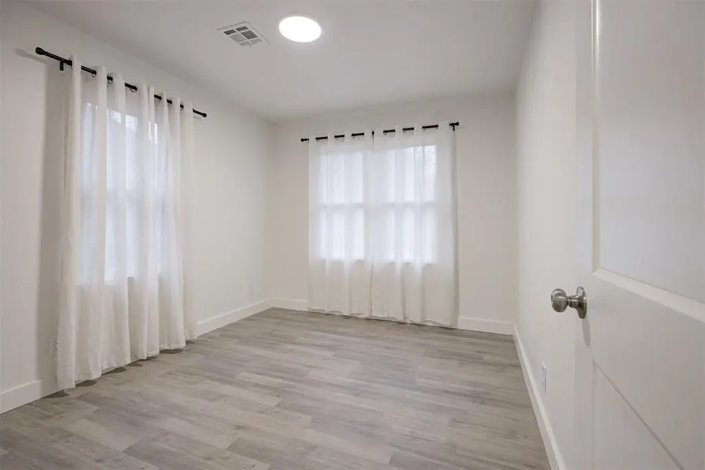 Photo 22 — 708 E Johnson Street, Norman, OK 73071