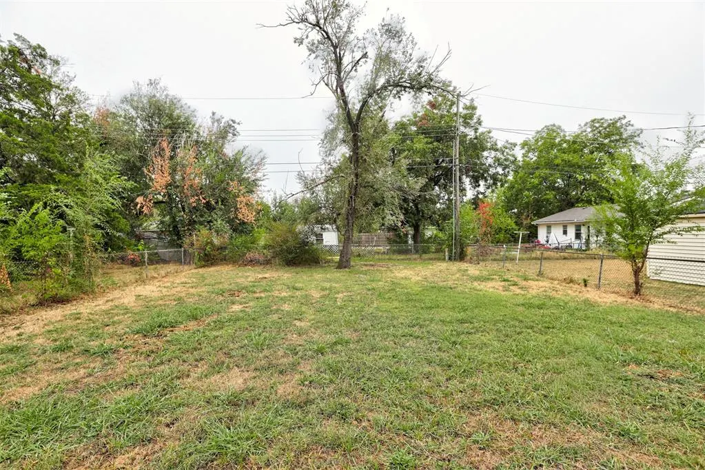Photo 29 — 708 E Johnson Street, Norman, OK 73071