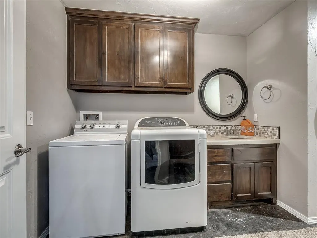 Photo 12 — 1340 S Fishmarket Road, McLoud, OK 74851