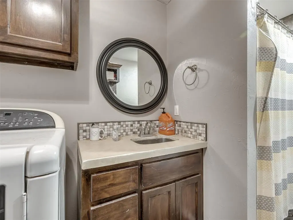 Photo 13 — 1340 S Fishmarket Road, McLoud, OK 74851
