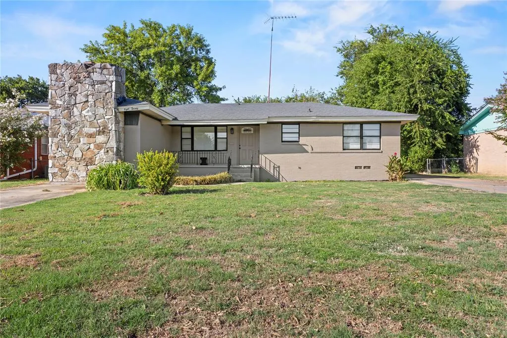 Front exterior — 820 W 22nd Street, Ada, OK 74820