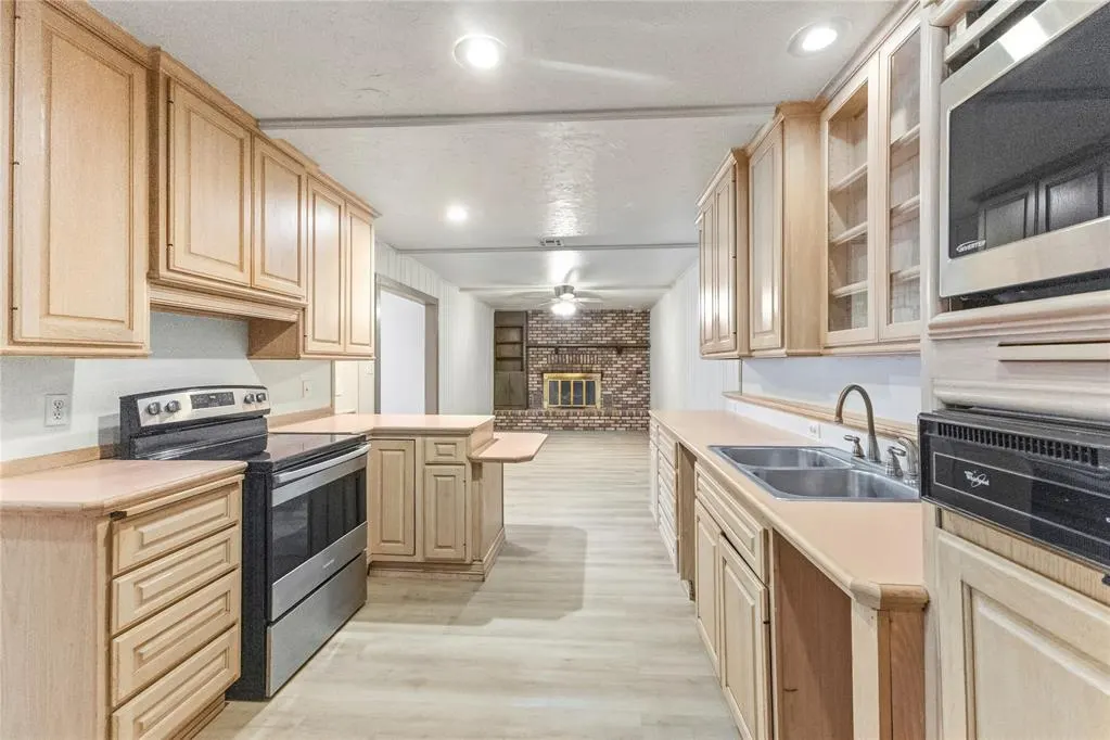 Photo 23 — 820 W 22nd Street, Ada, OK 74820