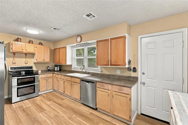 Photo 5 — 12401 S Henney Road, Oklahoma City, OK 73165