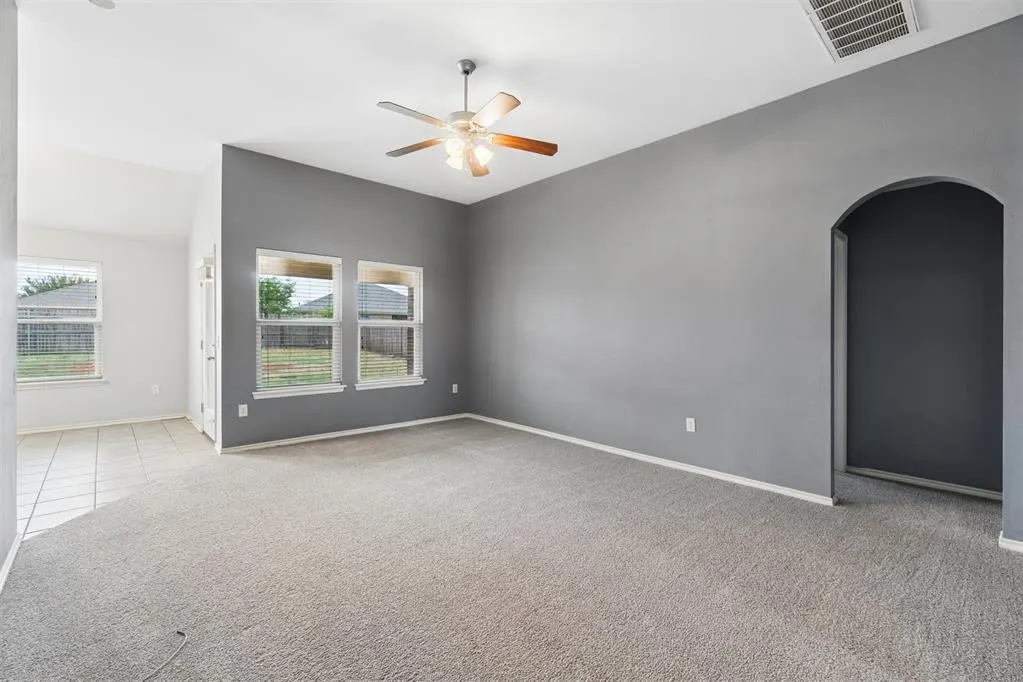 Photo 4 — 13305 SW 4th Street, Yukon, OK 73099