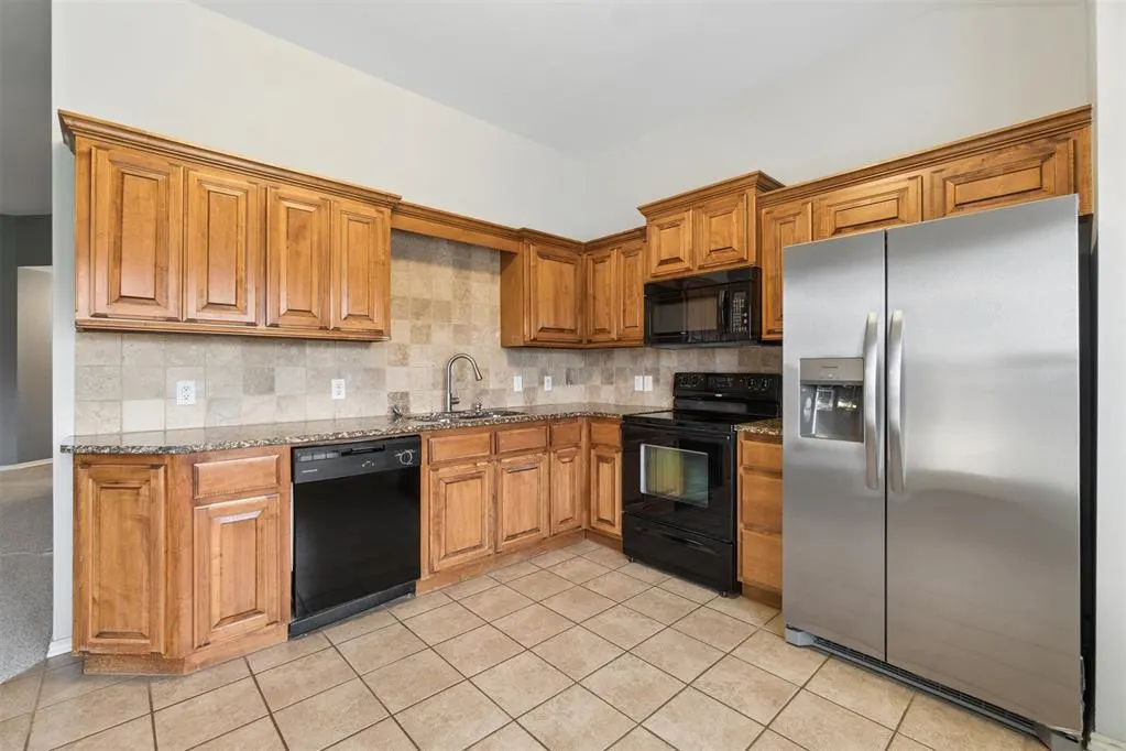 Photo 12 — 13305 SW 4th Street, Yukon, OK 73099