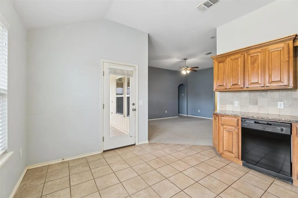 Photo 14 — 13305 SW 4th Street, Yukon, OK 73099