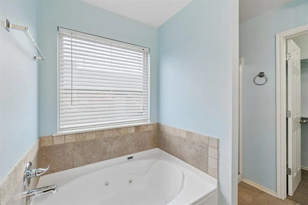 Photo 21 — 13305 SW 4th Street, Yukon, OK 73099