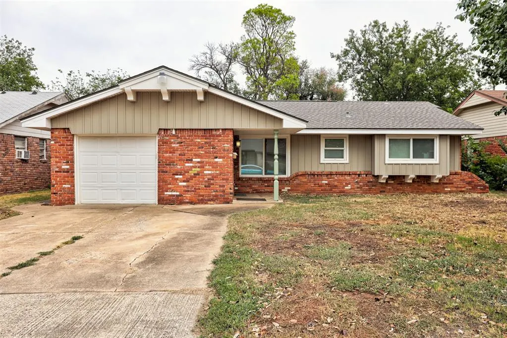 Photo 2 — 844 Englewood Road, Del City, OK 73115