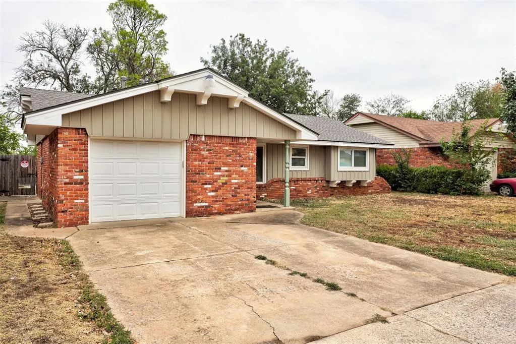 Photo 3 — 844 Englewood Road, Del City, OK 73115