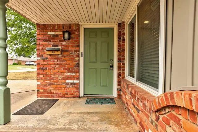 Photo 5 — 844 Englewood Road, Del City, OK 73115