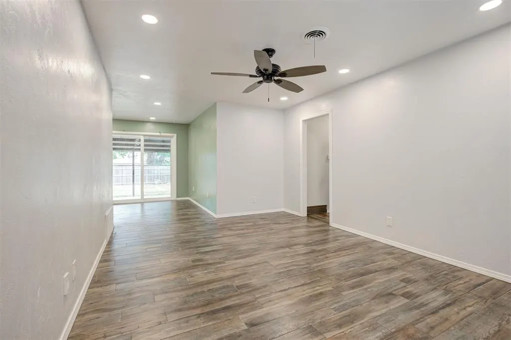 Photo 9 — 844 Englewood Road, Del City, OK 73115