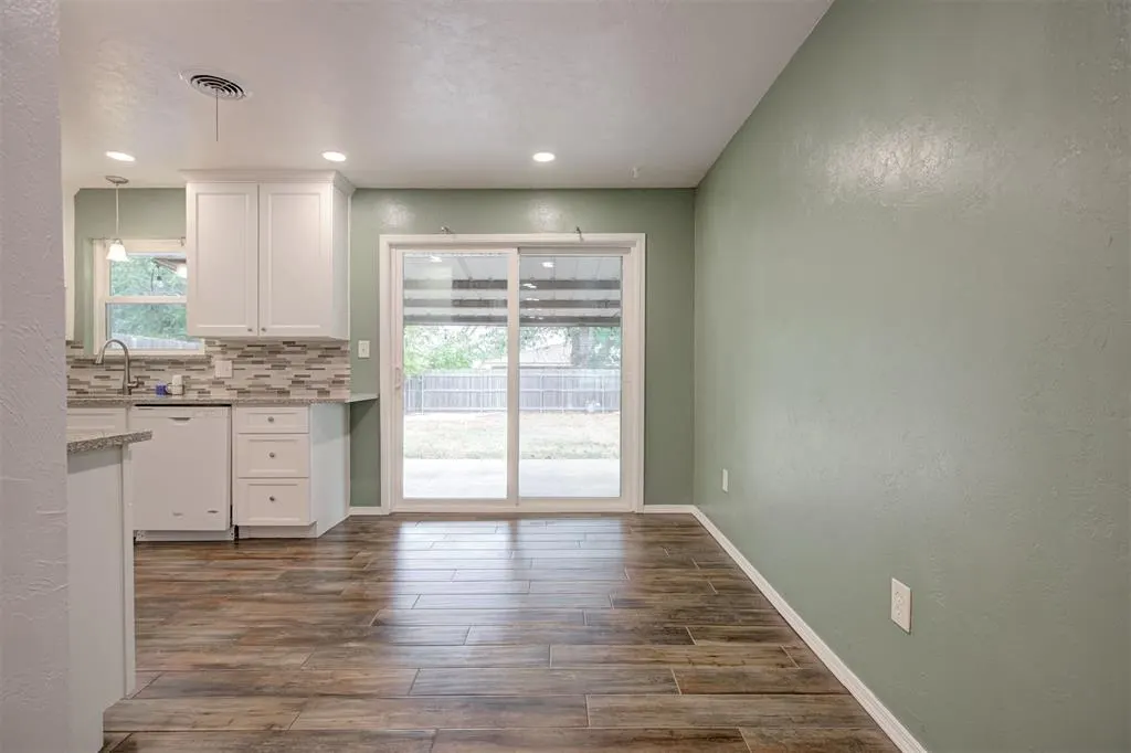 Photo 12 — 844 Englewood Road, Del City, OK 73115