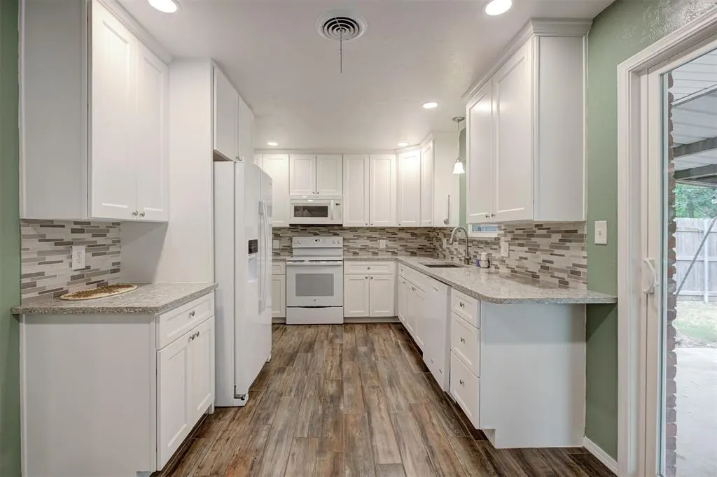 Photo 14 — 844 Englewood Road, Del City, OK 73115