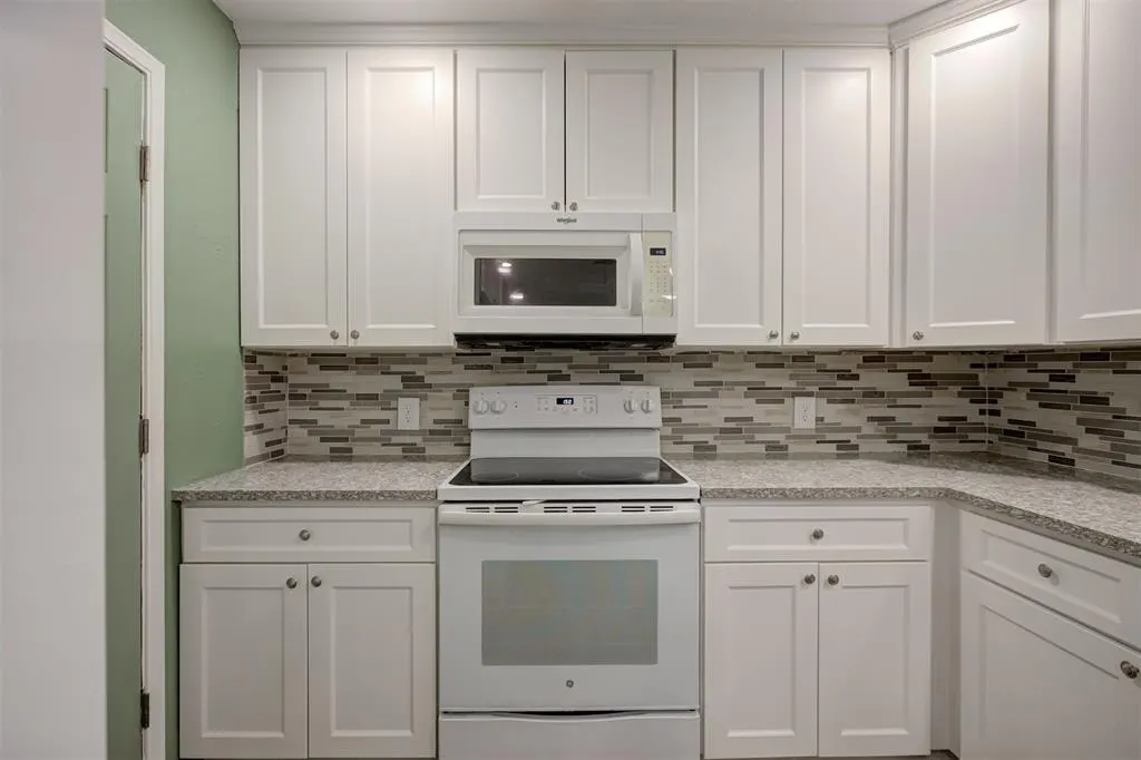 Photo 16 — 844 Englewood Road, Del City, OK 73115