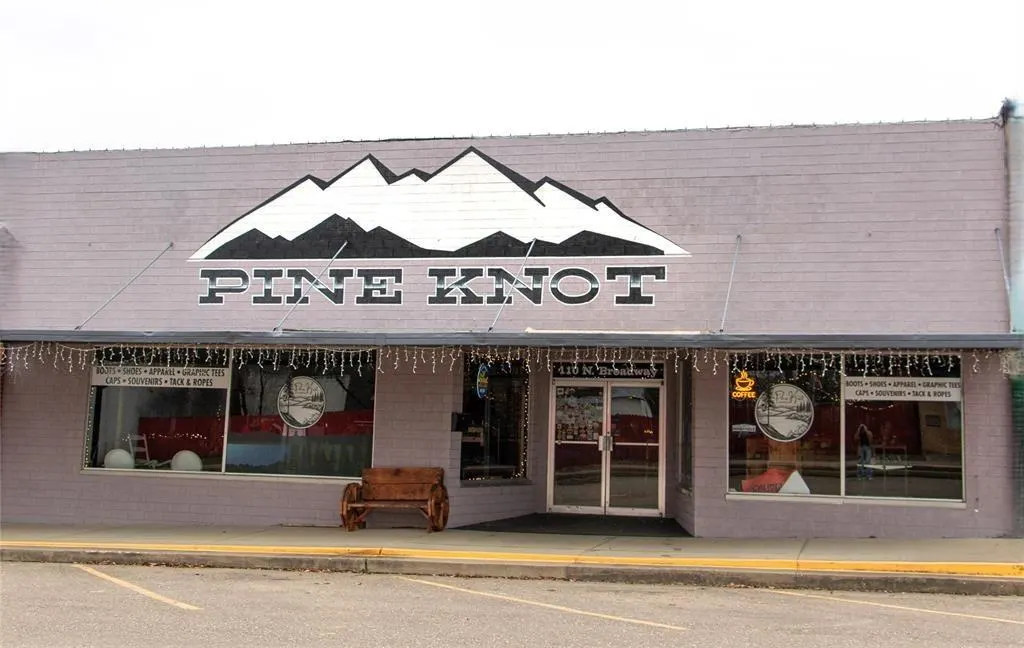 Front exterior — 110 N Broadway Street STE A, Broken Bow, OK 74728