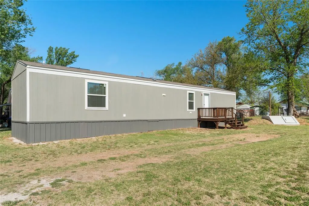 Photo 4 — 716 W 2nd Street, Watonga, OK 73772