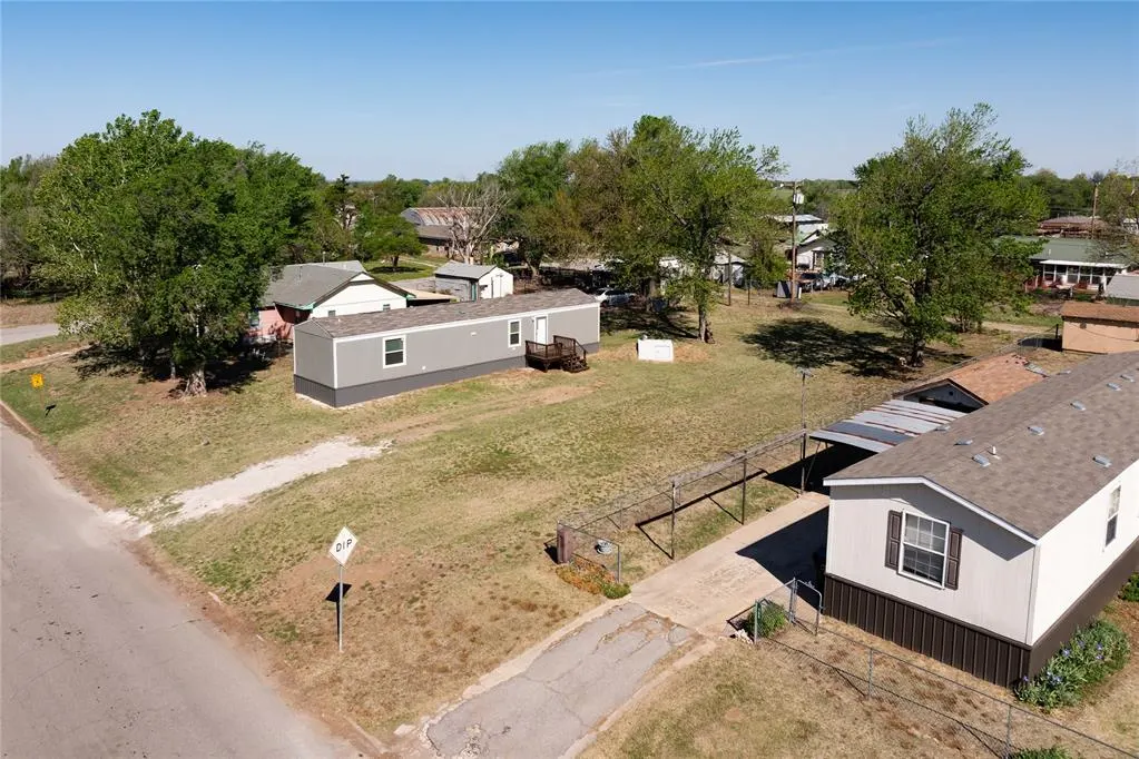Photo 24 — 716 W 2nd Street, Watonga, OK 73772