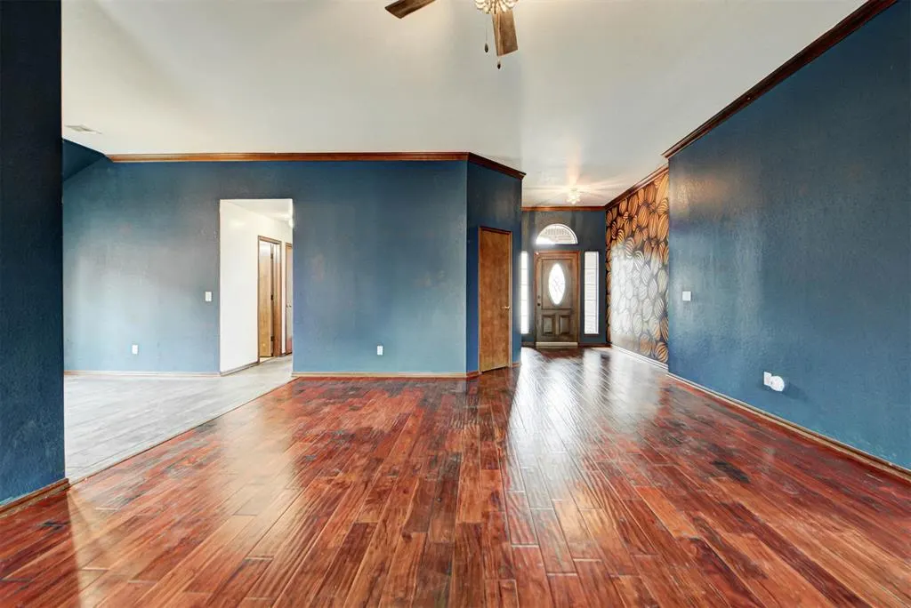 Photo 10 — 3909 Brunswick Lane, Norman, OK 73072