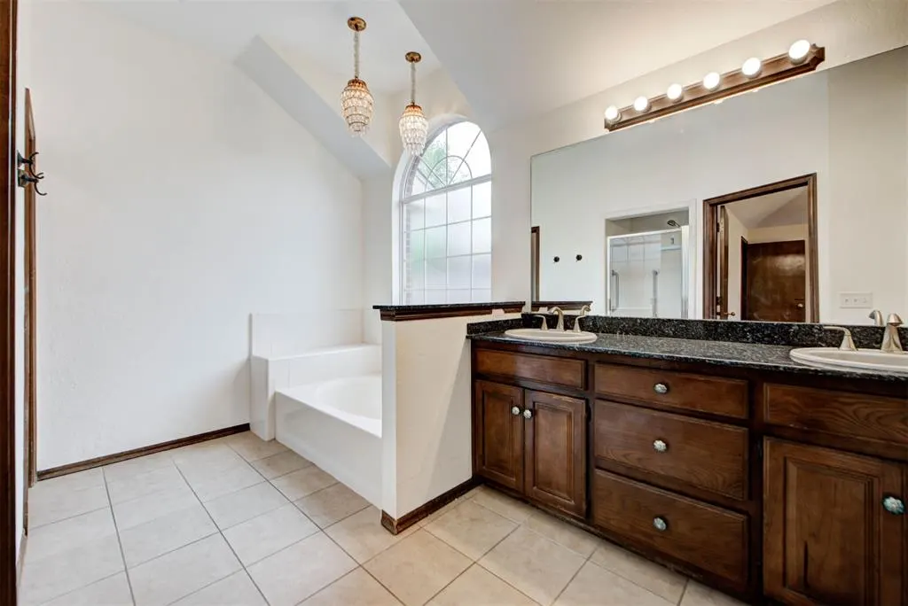 Photo 27 — 3909 Brunswick Lane, Norman, OK 73072