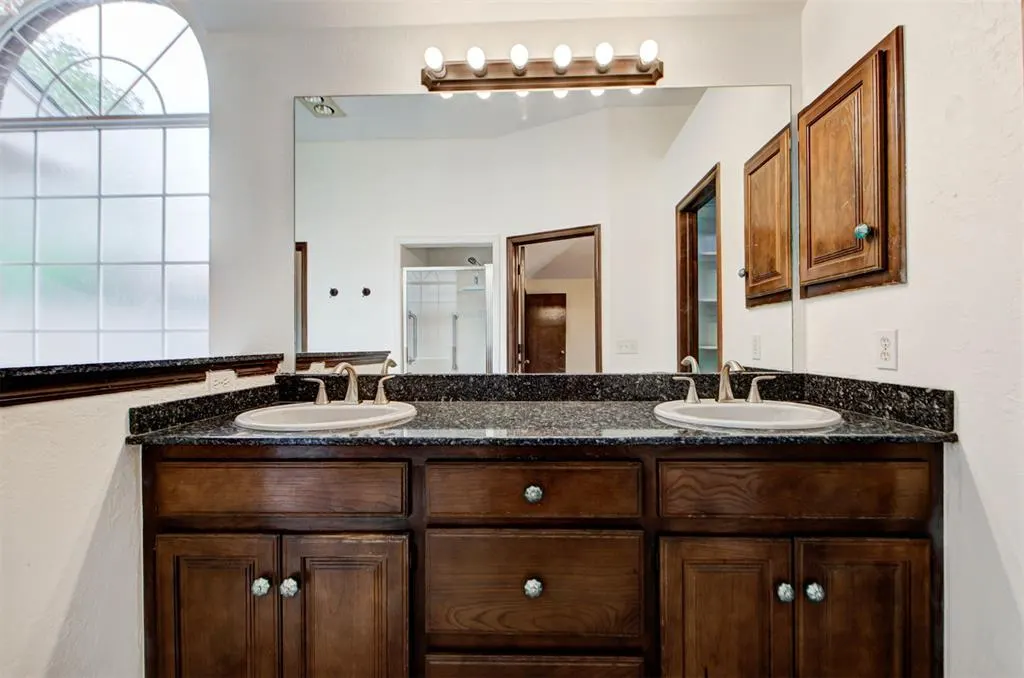 Photo 29 — 3909 Brunswick Lane, Norman, OK 73072