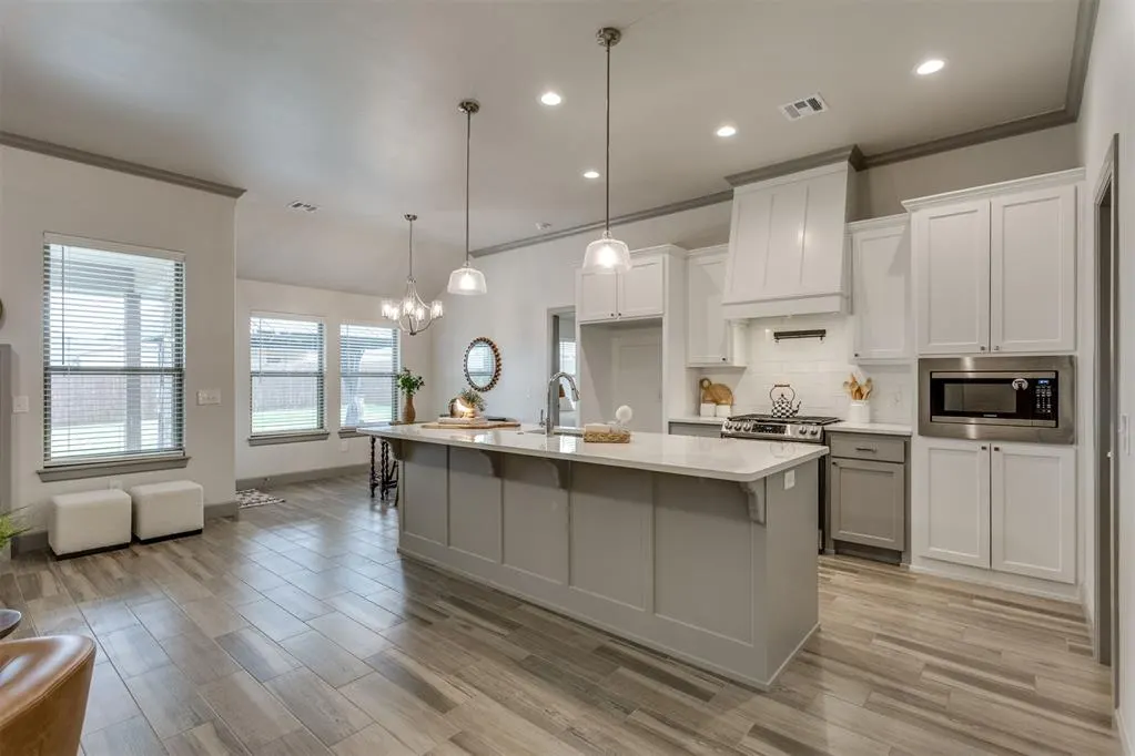 Photo 12 — 9208 SW 41st Street, Oklahoma City, OK 73179
