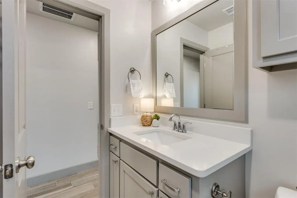 Photo 41 — 9208 SW 41st Street, Oklahoma City, OK 73179