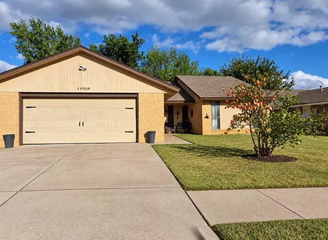 Photo 2 — 12508 Pine Bluff Drive, Oklahoma City, OK 73142
