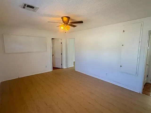 Photo 2 — 1804 Elm Drive, Del City, OK 73115