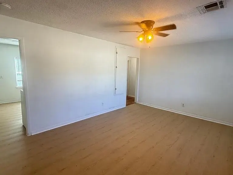 Photo 3 — 1804 Elm Drive, Del City, OK 73115