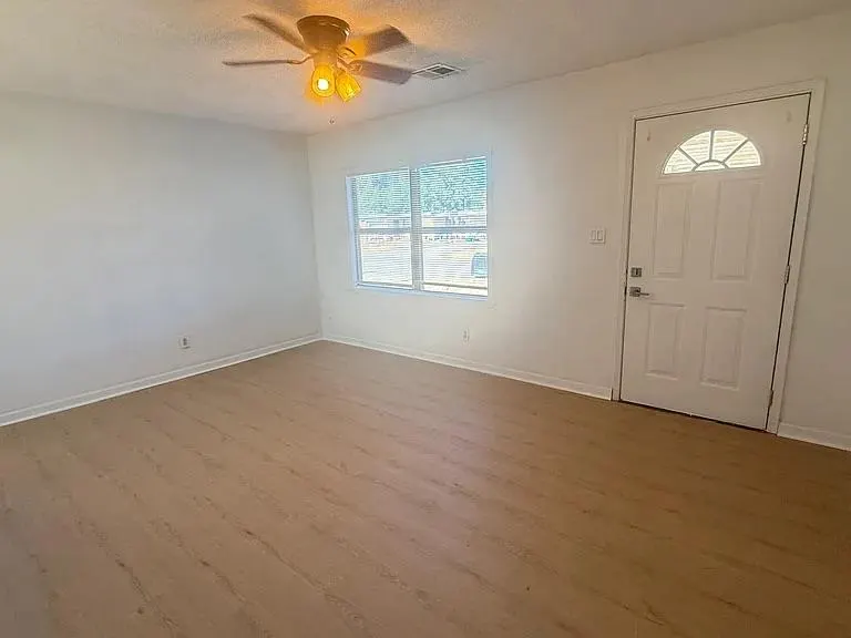 Photo 4 — 1804 Elm Drive, Del City, OK 73115