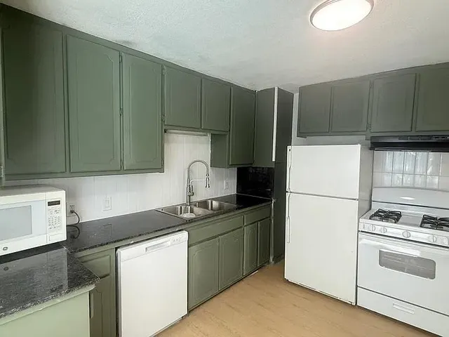 Photo 7 — 1804 Elm Drive, Del City, OK 73115