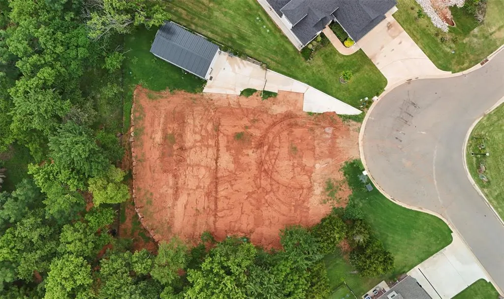 Photo 21 — 14285 Fox Lair Lane, Edmond, OK 73025