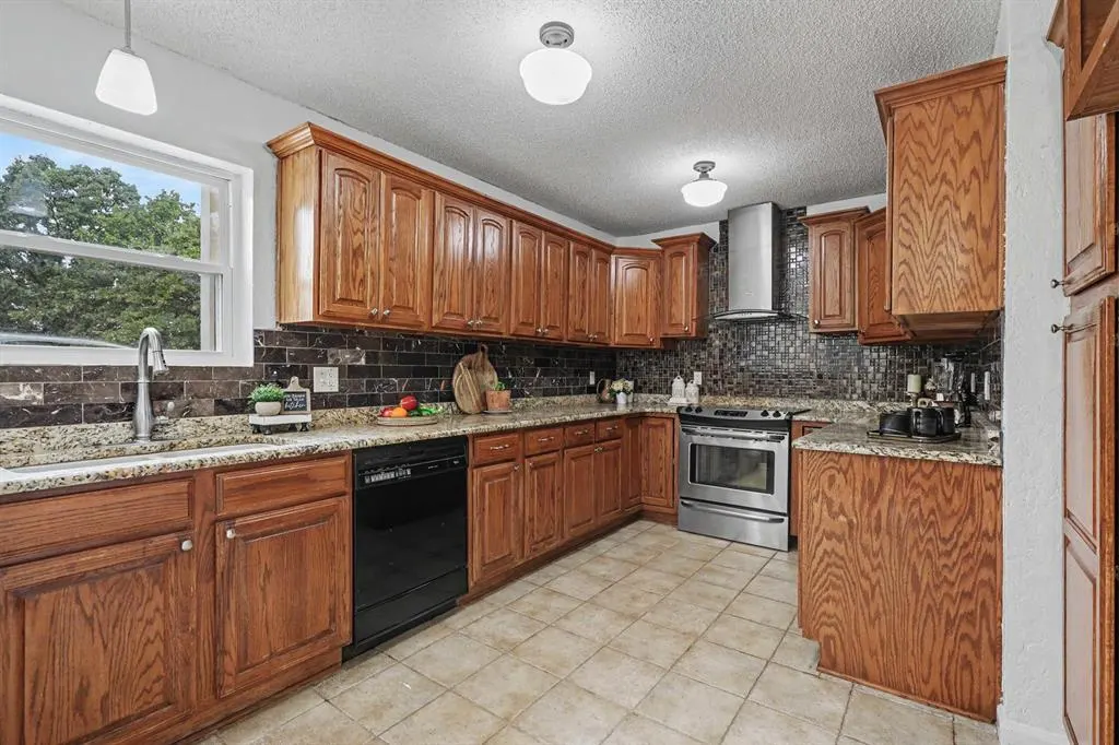Photo 11 — 7600 N Post Road, Oklahoma City, OK 73084